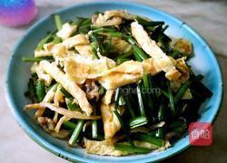 蛋包丝炒韭菜花的做法图解7