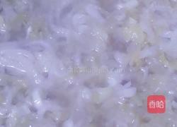 猪肉酸菜炖粉条的做法图解2