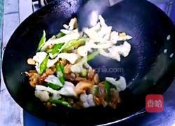 酥肉炒花菜的做法图解7