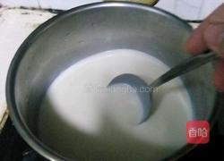 椰丝牛奶小方的做法图解3