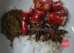 红烧鸡爪的做法图解1
