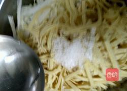 酸辣白菜豆皮丝的做法图解5
