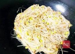 金针菇炒黄豆芽的做法图解9