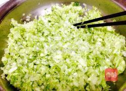 白菜鸡蛋馅饺子的做法图解4