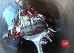 蒜苗炒肉的做法图解4
