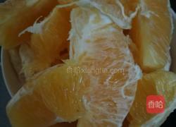 鲜榨橙汁的做法图解1