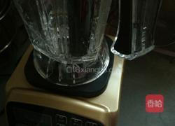 鲜榨橙汁的做法图解2