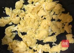 鸡蛋炒韭黄的做法图解3