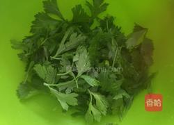 芹菜叶饼的做法图解1