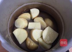 椒盐土豆饼的做法图解2