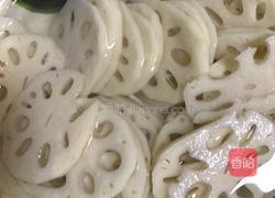 清炒藕片的做法图解1