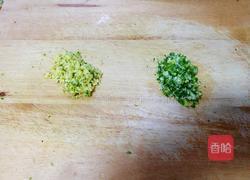 芦蒿肉末馄饨馅的做法图解3
