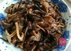 榛蘑炒白菜的做法图解2