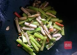 西芹莲藕的做法图解5