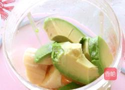 婴儿辅食牛油果7个月做法 MjUwX2MyOjEvM15yYjI6MS84XzE4MA