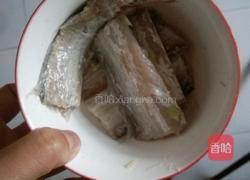 炸带鱼的做法图解2