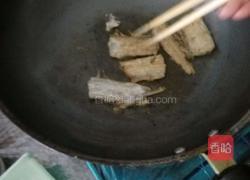 炸带鱼的做法图解4