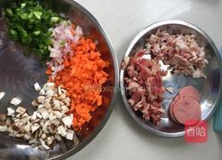 薯茸鲜虾牛肉披萨的做法图解4