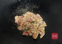 洋葱炒肉的做法图解2