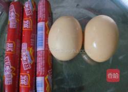 火腿肠炒鸡蛋的做法图解1