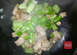 青椒炒肉的做法图解6