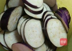 炖茄子的做法图解1