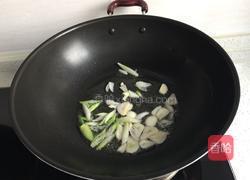 香菇炒油麦菜的做法图解4