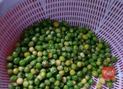 豌豆炒饭的做法图解2