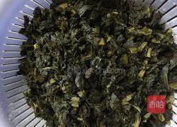素炒咸菜的做法图解1
