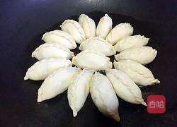 抱蛋煎饺的做法图解3