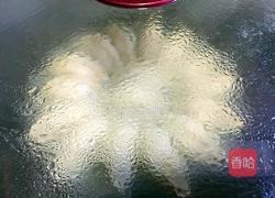 抱蛋煎饺的做法图解6