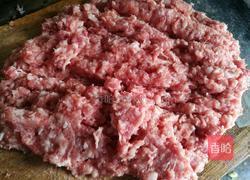 猪肉芹菜水饺的做法图解2