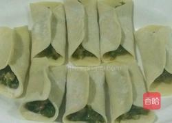 烤锅贴的做法图解1