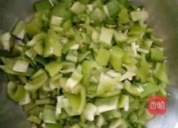 麻辣窝窝头丁的做法图解3