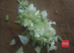 金黄蛋炒饭的做法图解3