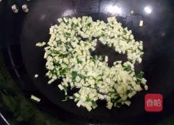 黄豆芽黄瓜炒饭的做法图解6