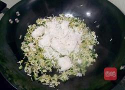 黄豆芽黄瓜炒饭的做法图解8