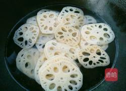 凉拌藕片的做法图解3