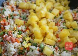 菠萝炒饭的做法图解9
