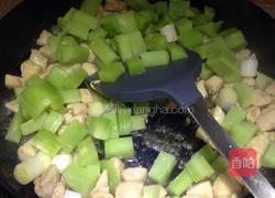 青笋鸡肉丁的做法图解5