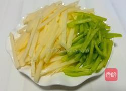 土豆尖椒炒肉的做法图解2