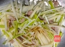土豆尖椒炒肉的做法图解6