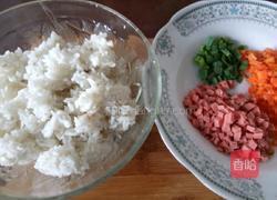火腿炒饭的做法图解4