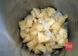 鲜榨菠萝汁的做法图解5