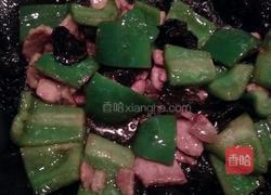 青椒炒肉的做法图解6