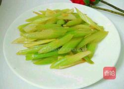 蒜香西芹的做法图解5