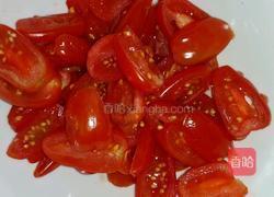 番茄炒蚕豆米的做法图解2