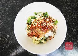 酸辣饺子汁的做法图解3