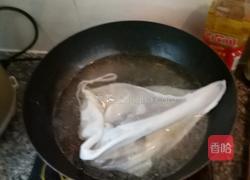 鲫鱼白菜豆腐汤的做法图解5