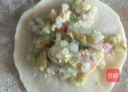 烫面包……鸡蛋西葫芦洋葱馅的做法图解16